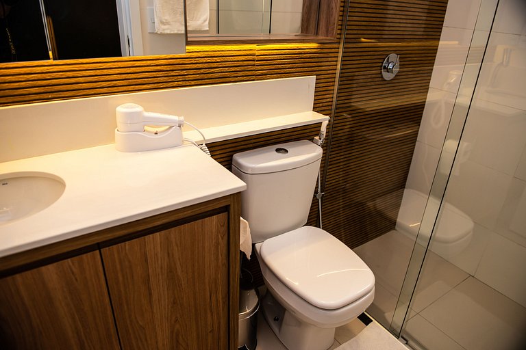 Duplex Comfort Suites | Melhor Localização | ap910